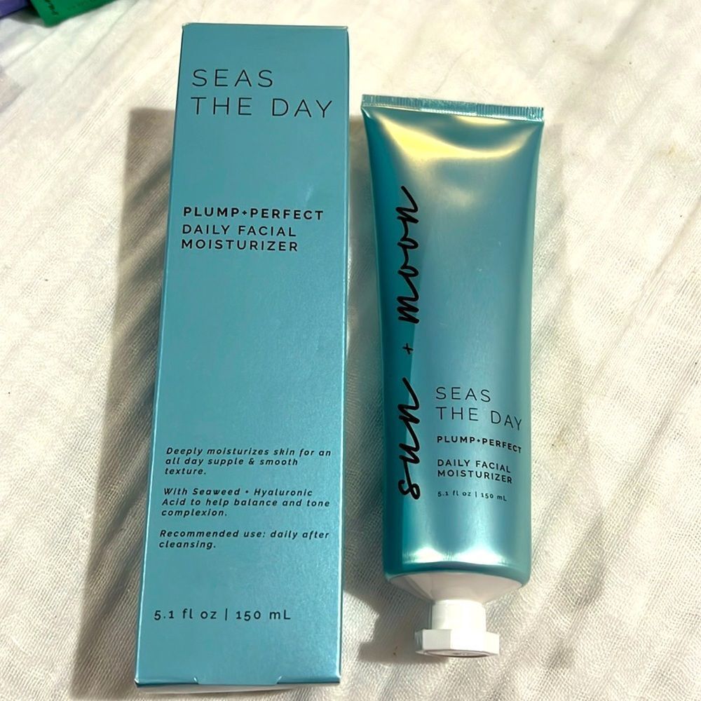 NEW Sun+Moon Seas the Day Moisturizer NIB